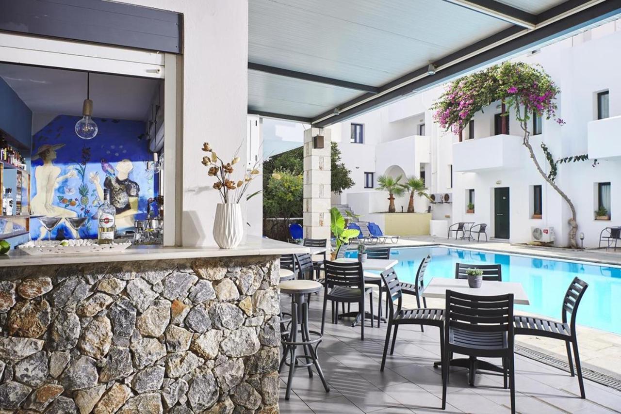 Eva Suites & Apartments Agia Marina  Exterior photo