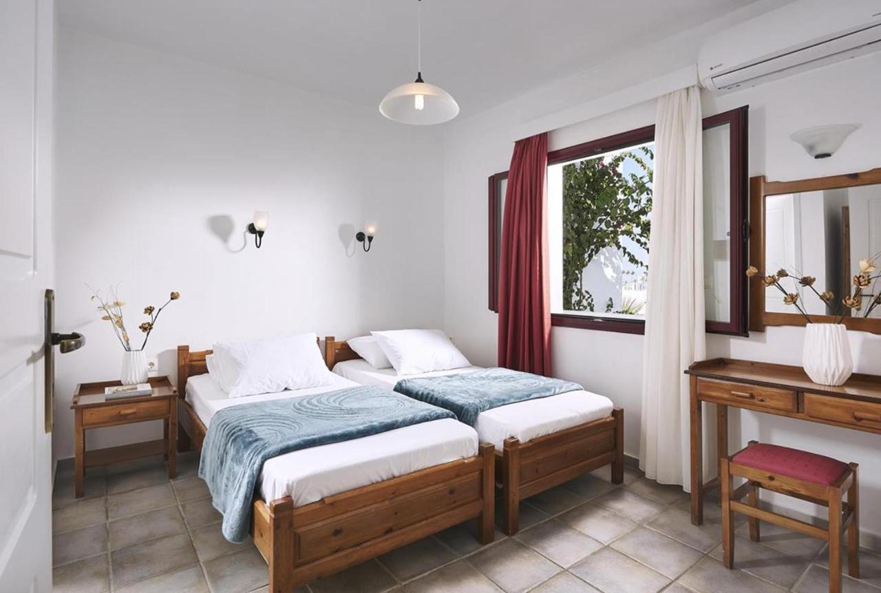 Eva Suites & Apartments Agia Marina  Exterior photo